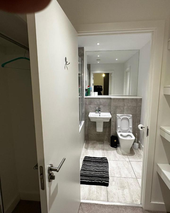 Luxury 2 Bedrooms Apartment Barking (Greater London) Exterior foto